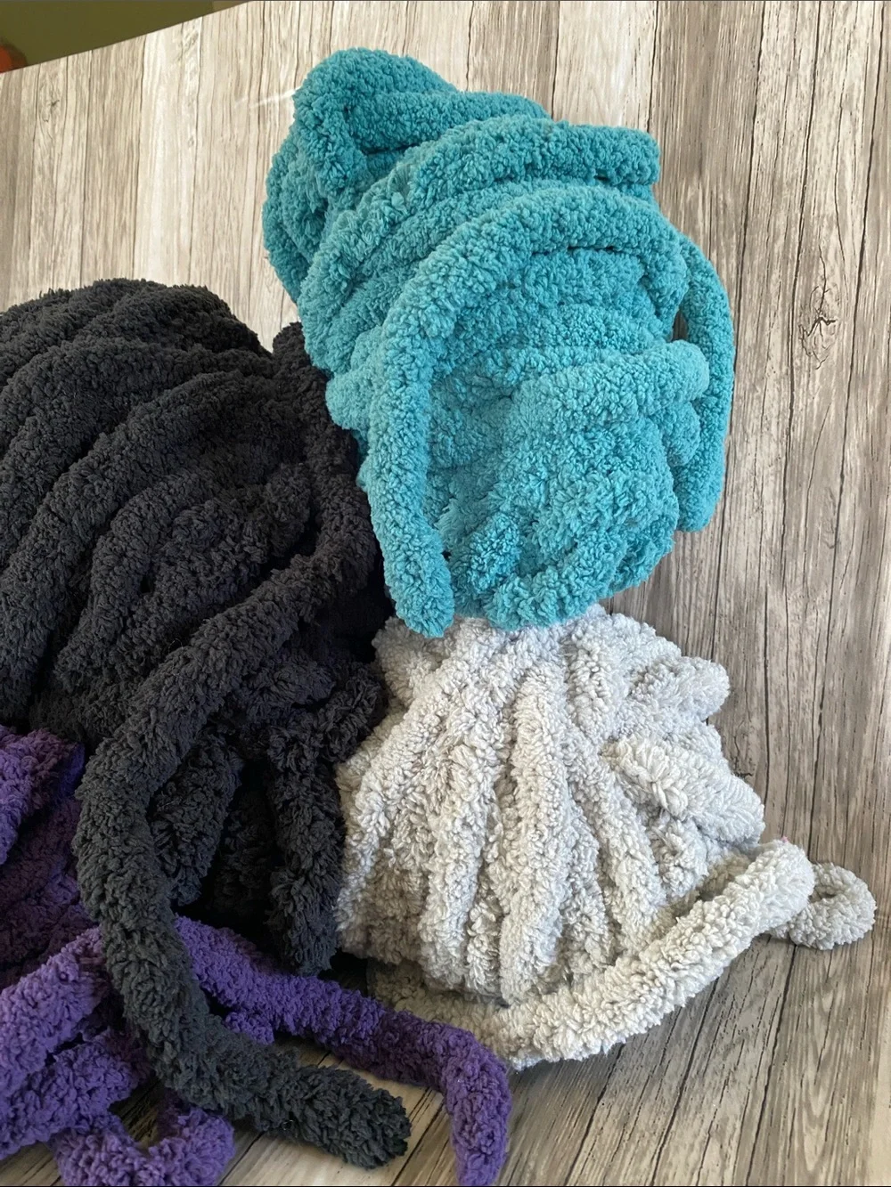 BERNAT BLANKET BIG YARN—ASSORTED BUNDLE OF 5